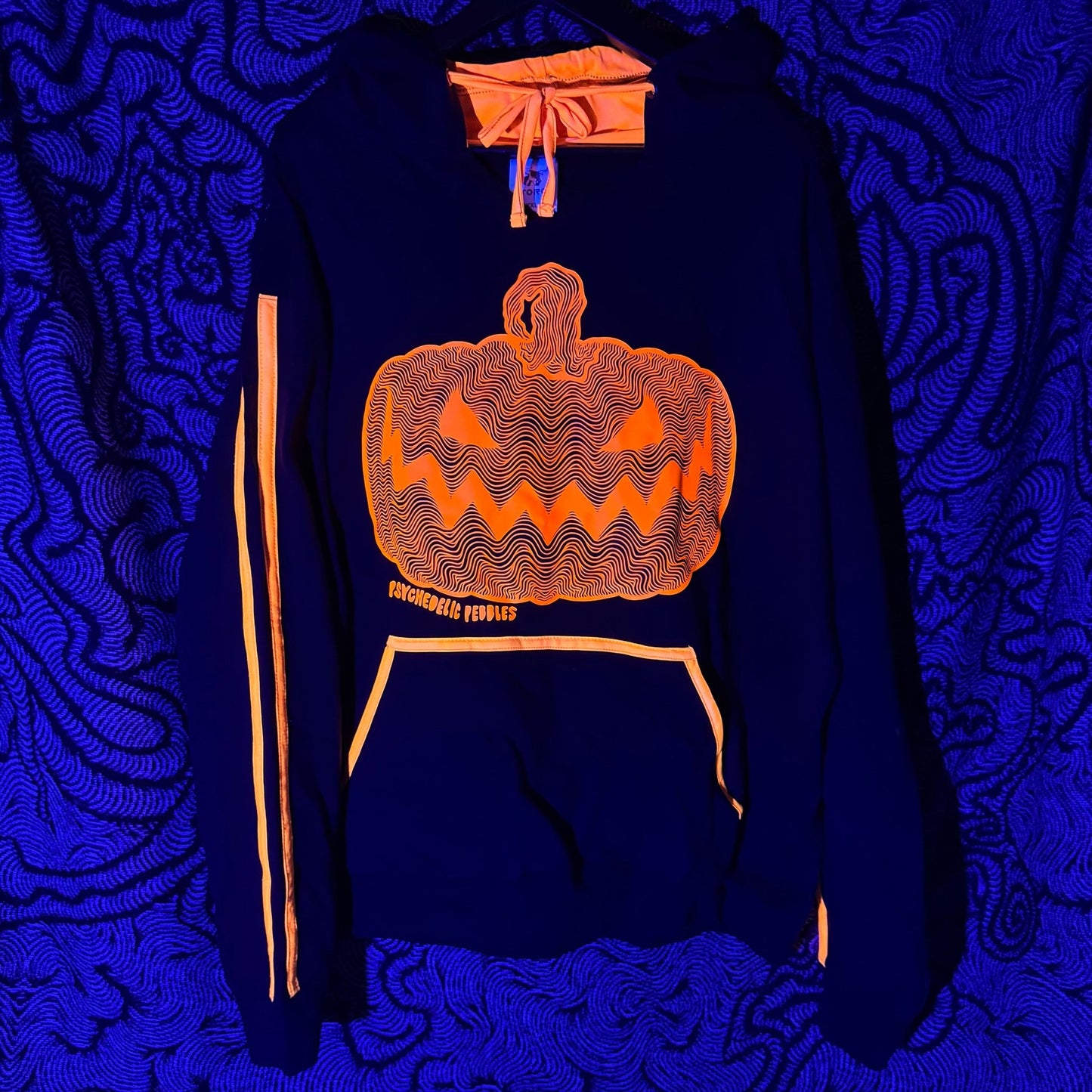 XXL Line-Art Pumpkin Glow UV Reactive Hoodie